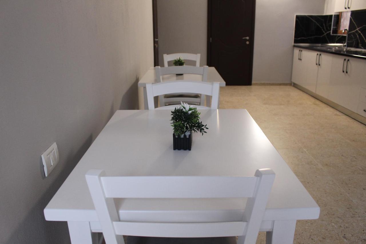 Hotel Vila Maledhi Berat Buitenkant foto