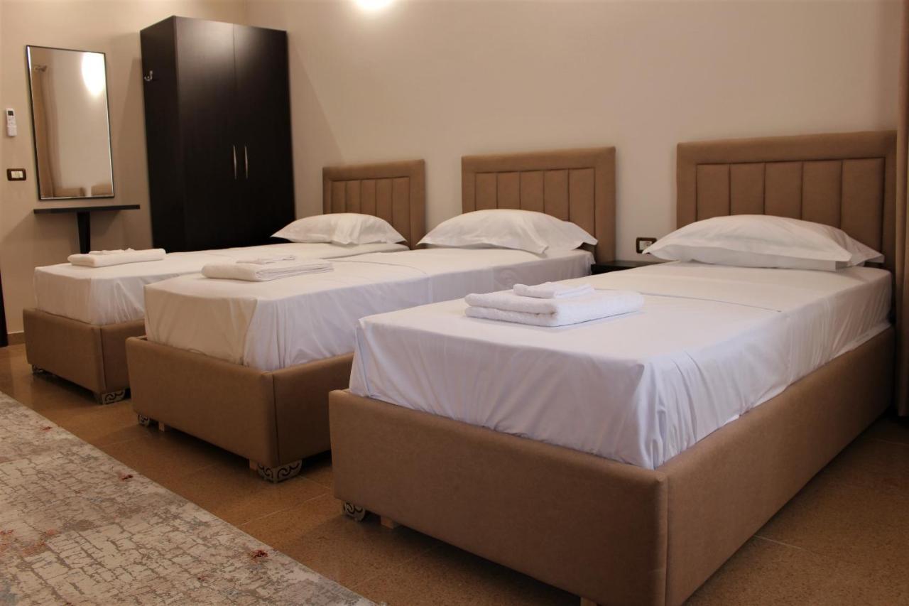 Hotel Vila Maledhi Berat Buitenkant foto