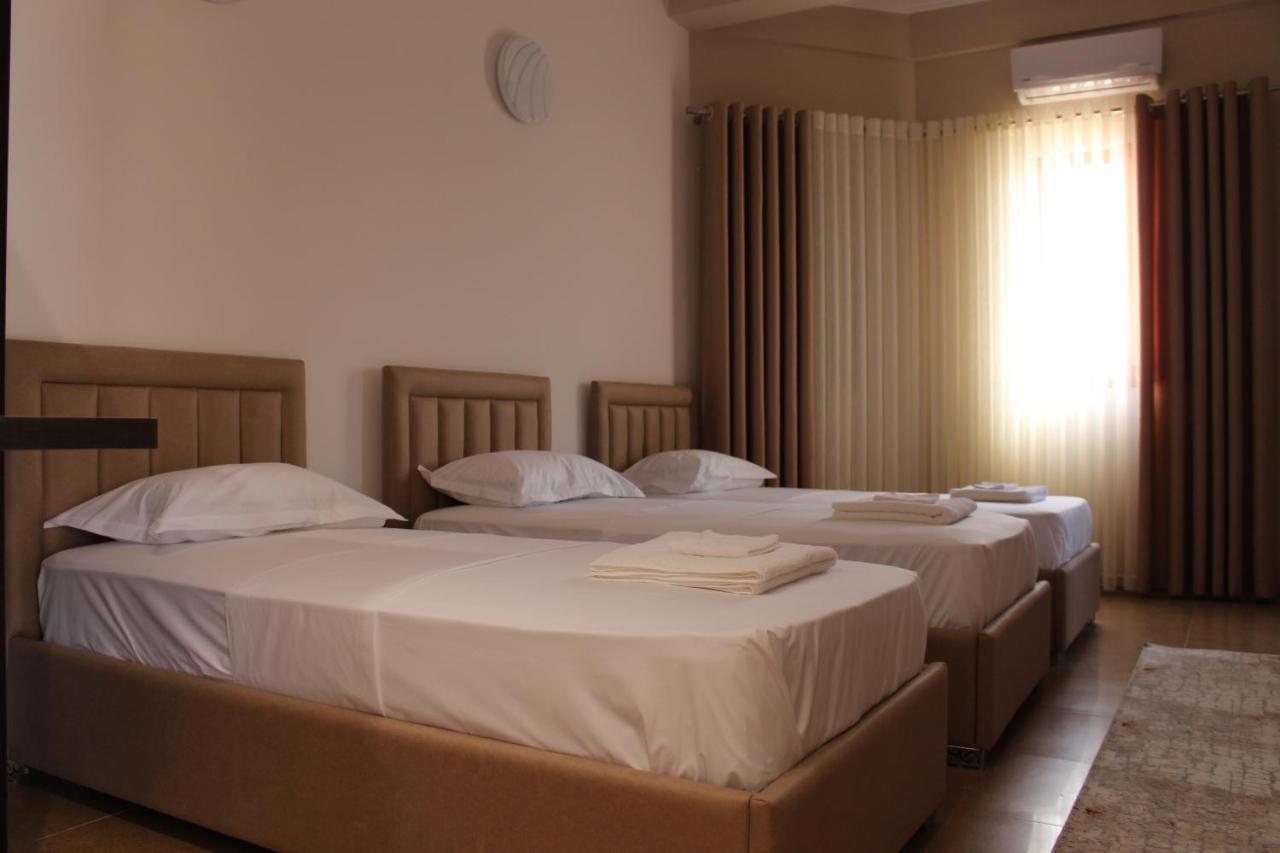 Hotel Vila Maledhi Berat Buitenkant foto