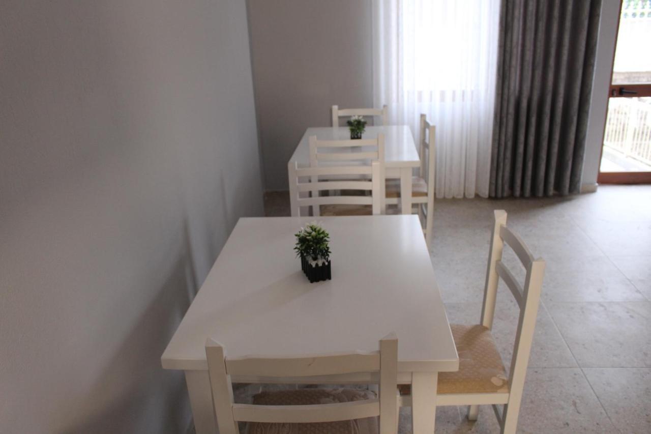 Hotel Vila Maledhi Berat Buitenkant foto