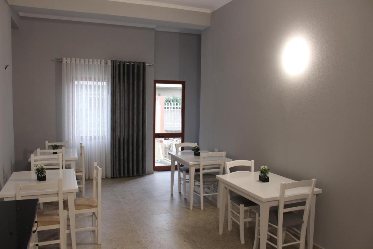Hotel Vila Maledhi Berat Buitenkant foto