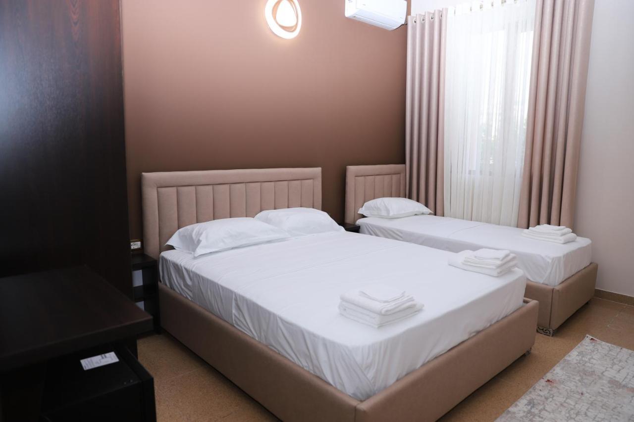 Hotel Vila Maledhi Berat Buitenkant foto