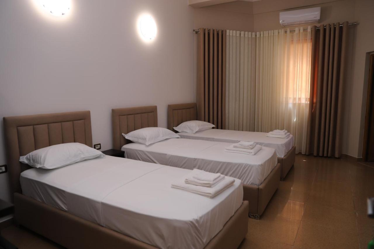 Hotel Vila Maledhi Berat Buitenkant foto