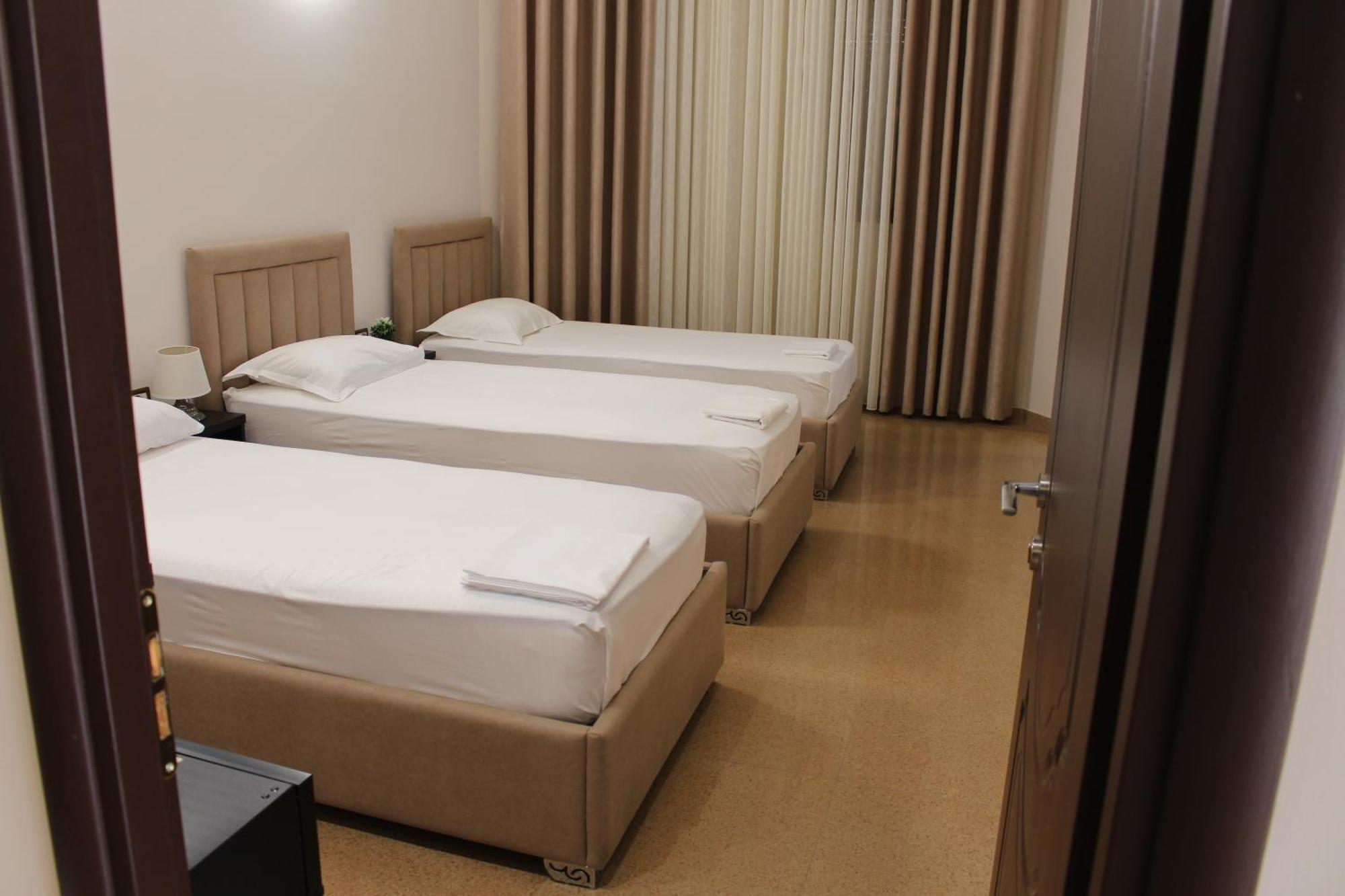 Hotel Vila Maledhi Berat Buitenkant foto